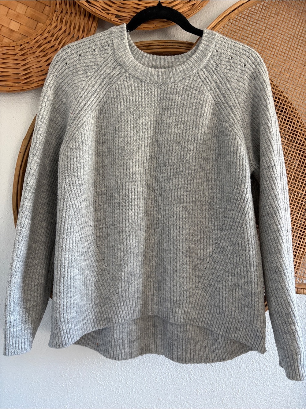 Forever 21 Light Gray Ribbed Crewneck Sweater Med